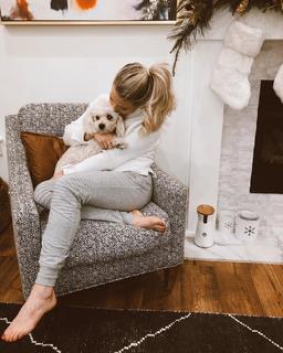 Witney Carson feet photo thumbnail