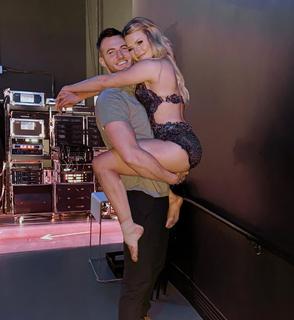Witney Carson feet photo thumbnail