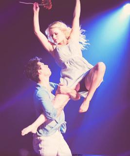 Witney Carson feet photo thumbnail