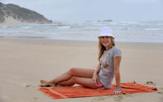Wolke Hegenbarth feet photo thumbnail