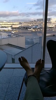 Wolke Hegenbarth feet photo thumbnail