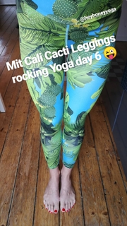 Wolke Hegenbarth feet photo thumbnail