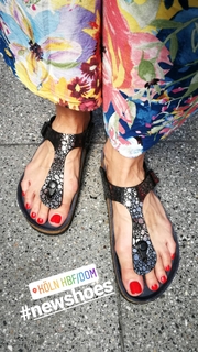 Wolke Hegenbarth feet photo thumbnail
