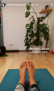 Wolke Hegenbarth feet photo thumbnail