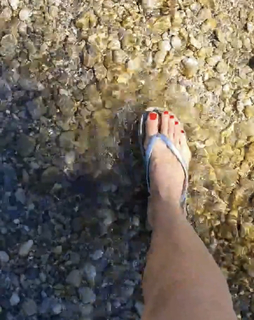 Wolke Hegenbarth feet photo thumbnail