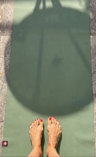 Wolke Hegenbarth feet photo thumbnail