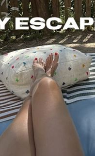 Wolke Hegenbarth feet photo thumbnail