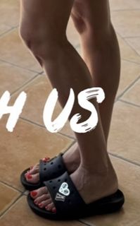 Wolke Hegenbarth feet photo thumbnail