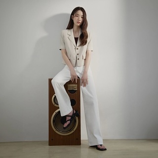 Won Ji-an feet photo 9