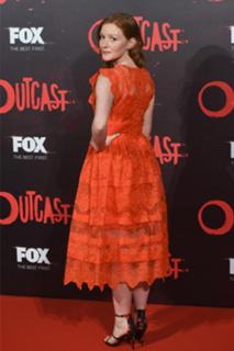 Wrenn Schmidt feet photo 9
