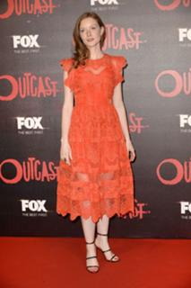 Wrenn Schmidt feet photo 5