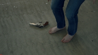 Wrenn Schmidt feet photo 16