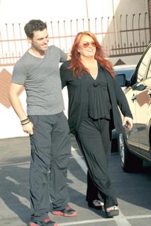 Wynonna Judd feet photo 11