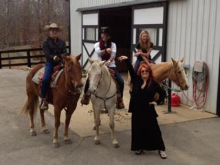 Wynonna Judd feet photo 2