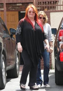 Wynonna Judd feet photo 13