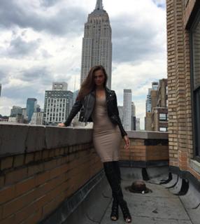 Xenia Deli feet photo 2