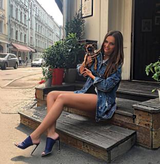 Xenia Deli feet photo 11