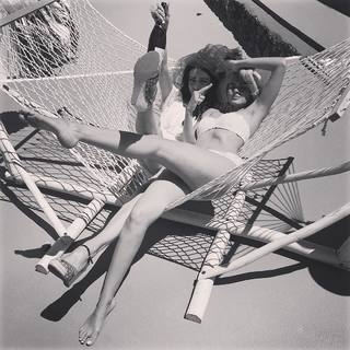 Xenia Deli feet photo 5
