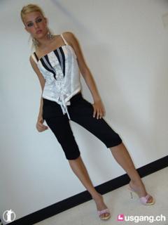 Xenia Tchoumitcheva feet photo thumbnail