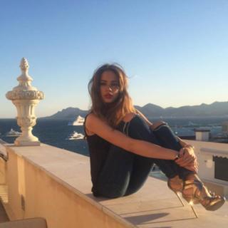 Xenia Tchoumitcheva feet photo thumbnail