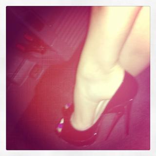 Xenia Tchoumitcheva feet photo thumbnail