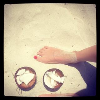 Xenia Tchoumitcheva feet photo thumbnail