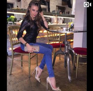 Xenia Tchoumitcheva feet photo thumbnail