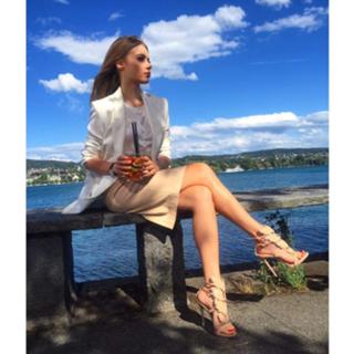 Xenia Tchoumitcheva feet photo thumbnail