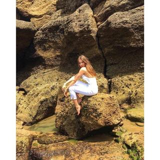 Xenia Tchoumitcheva feet photo thumbnail