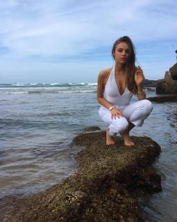 Xenia Tchoumitcheva feet photo thumbnail