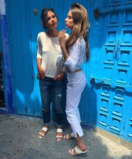 Xenia Tchoumitcheva feet photo thumbnail