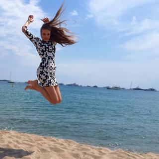 Xenia Tchoumitcheva feet photo thumbnail