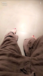 Xenia Tchoumitcheva feet photo thumbnail