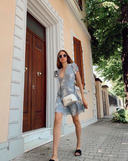 Xenia Tchoumitcheva feet photo thumbnail