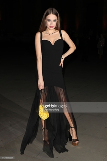 Xenia Tchoumitcheva feet photo thumbnail