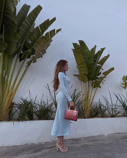 Xenia Tchoumitcheva feet photo thumbnail