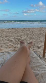 Xenia Tchoumitcheva feet photo thumbnail