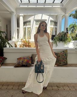 Xenia Tchoumitcheva feet photo thumbnail