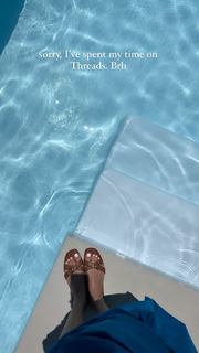 Xenia Tchoumitcheva feet photo thumbnail