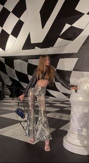 Xenia Tchoumitcheva feet photo thumbnail