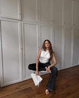 Xenia Tchoumitcheva feet photo thumbnail