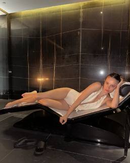 Xenia Tchoumitcheva feet photo thumbnail