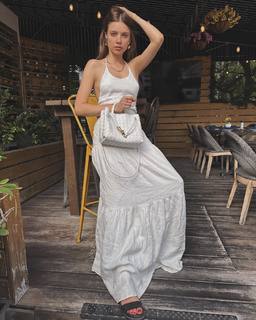 Xenia Tchoumitcheva feet photo thumbnail