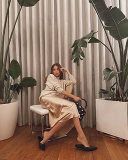 Xenia Tchoumitcheva feet photo thumbnail