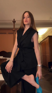 Xenia Tchoumitcheva feet photo thumbnail