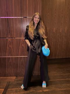 Xenia Tchoumitcheva feet photo thumbnail
