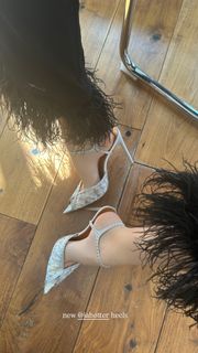 Xenia Tchoumitcheva feet photo thumbnail