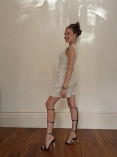 Xenia Tchoumitcheva feet photo thumbnail