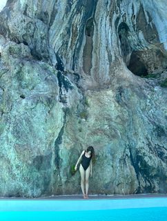 Xenia Tchoumitcheva feet photo thumbnail