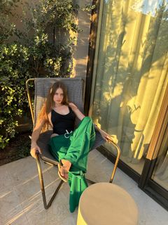 Xenia Tchoumitcheva feet photo thumbnail